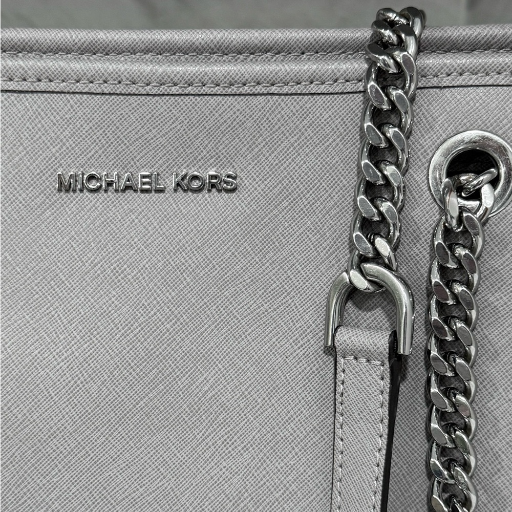 Michael Kors Jet Set Travel Large Tote Bag with laptop separator Gray EUC! - Picture 7 of 16